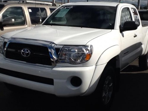 TOYOTA TACOMA 2011 4X4 EXCELENTES CONDICIONES