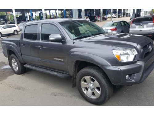 TOYOTA TACOMA 2014 SOLO 22,000 MILLAS