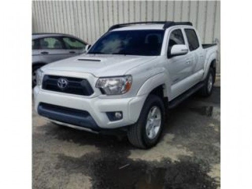 TOYOTA TACOMA TRD 2012 SOLO 20K MILLAS