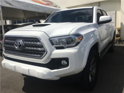 TOYOTA TACOMA2016