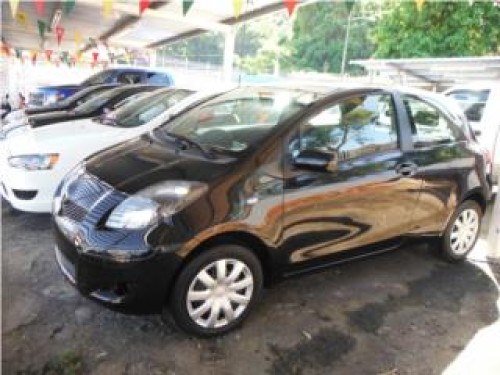 TOYOTA YARIS 2 Y 4 PTS SIN CREDITO