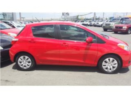 TOYOTA YARIS 2009 $230 HOY