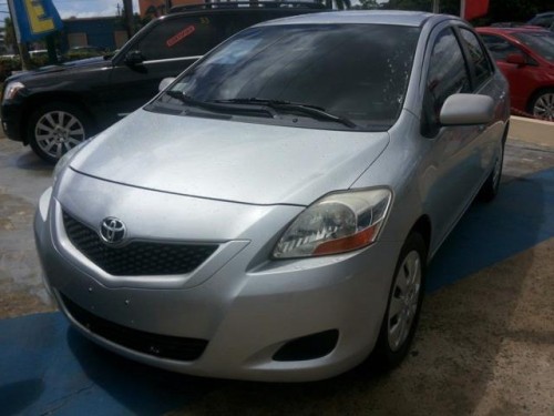 TOYOTA YARIS 2009, EXCELENTES CONDICIONES