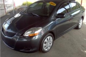 TOYOTA YARIS 2011 SIN CRED CON TALON HOY