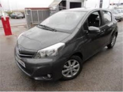 TOYOTA YARIS 2014