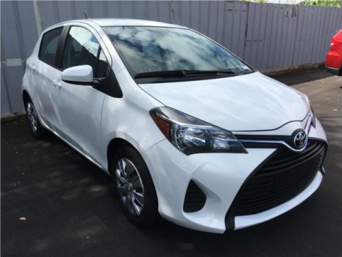 TOYOTA YARIS 2015 LLAMA AHORA