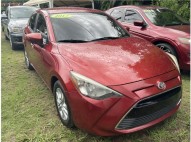 TOYOTA YARIS 2017 96K MILLAS