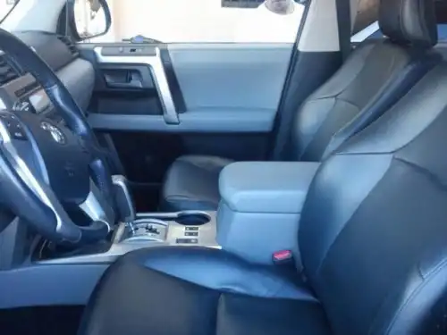 Toyota 4 Runner  2010