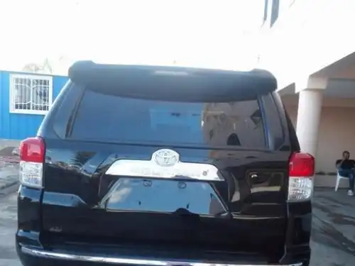 Toyota 4 Runner  2010