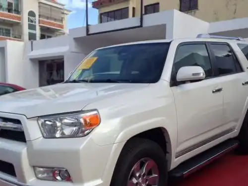 Toyota 4 Runner  2010