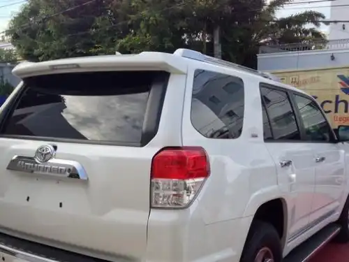 Toyota 4 Runner  2010