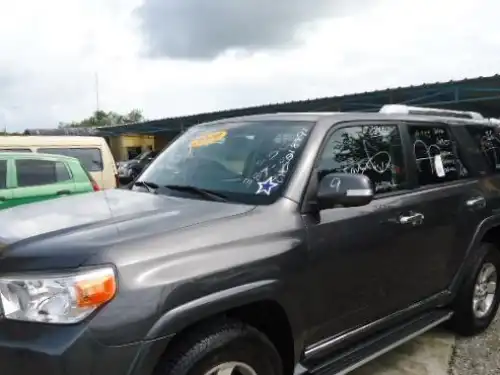 Toyota 4 Runner  2010