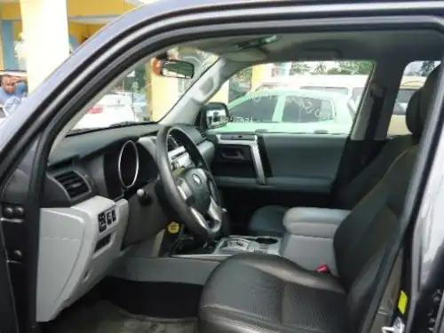 Toyota 4 Runner  2010