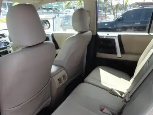 Toyota 4 Runner  2010