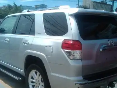 Toyota 4 Runner  2010