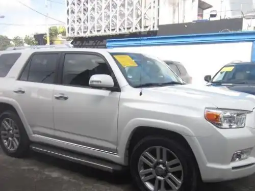 Toyota 4 Runner  2011