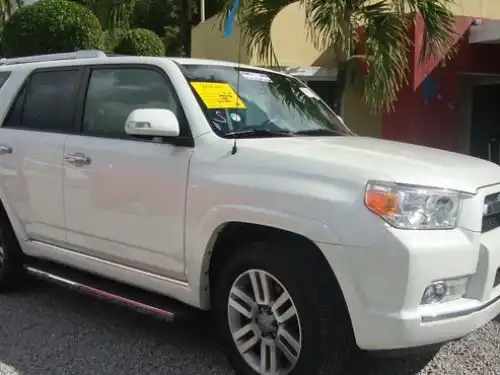 Toyota 4 Runner  2011