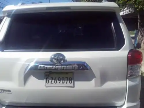 Toyota 4 Runner  2012