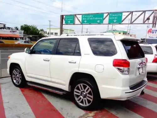Toyota 4 Runner Limited 2010