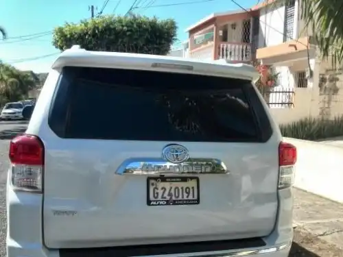 Toyota 4 Runner Limited 2011