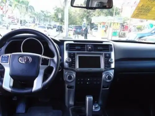 Toyota 4 Runner Limited 2011