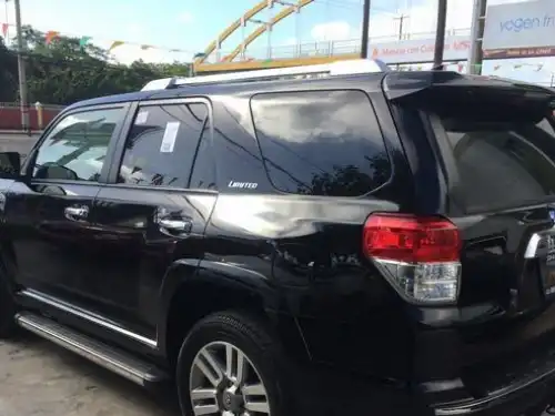 Toyota 4 Runner Limited 2011