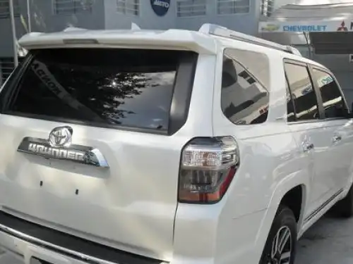 Toyota 4 Runner Limited 2014