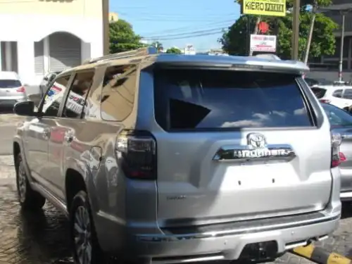 Toyota 4 Runner Limited 2014