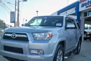 Toyota 4 Runner SR5 2010