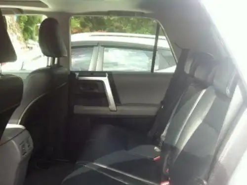 Toyota 4 Runner SR5 2010