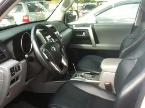 Toyota 4 Runner SR5 2010