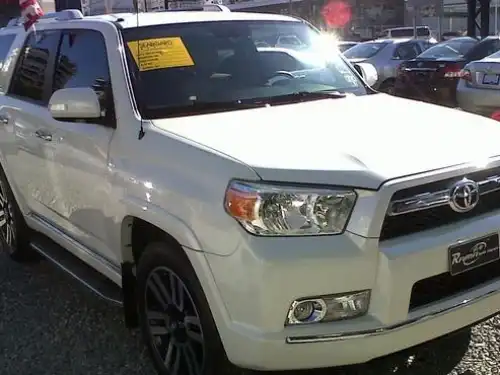 Toyota 4 Runner SR5 2011
