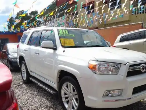 Toyota 4 Runner SR5 2011