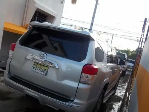 Toyota 4Runner Limited 2010