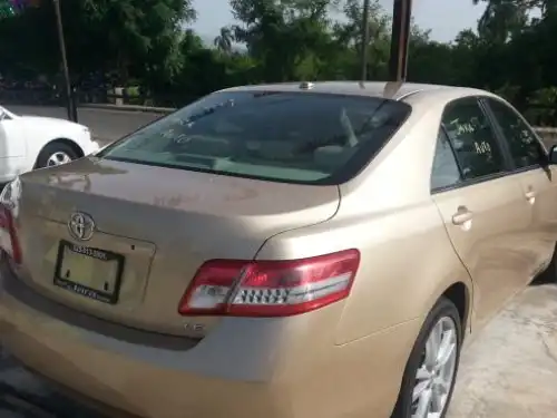 Toyota Camry  2010