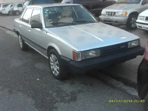 Toyota Camry 1986 Gris