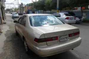 Toyota Camry LE 1998