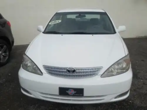 Toyota Camry LE 2003