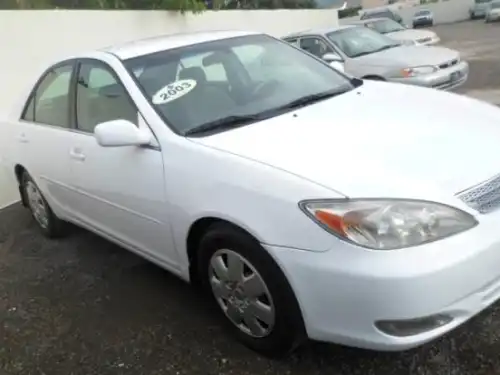 Toyota Camry LE 2003