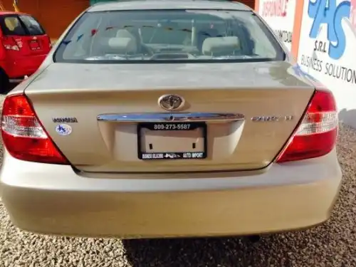 Toyota Camry LE 2003