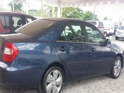 Toyota Camry LE 2003