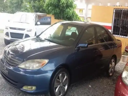 Toyota Camry LE 2003