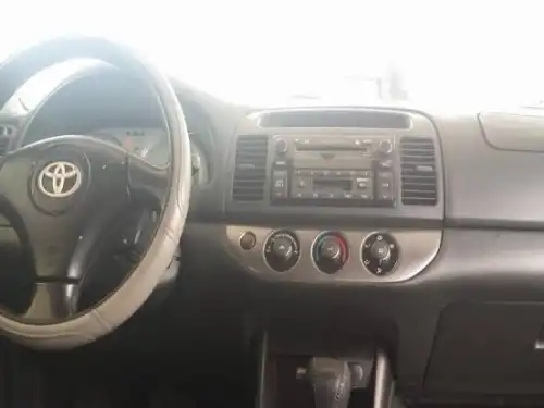 Toyota Camry LE 2003