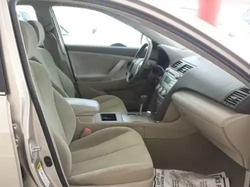Toyota Camry LE 2008