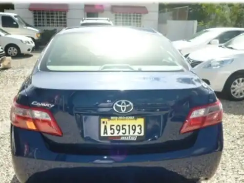 Toyota Camry LE 2009