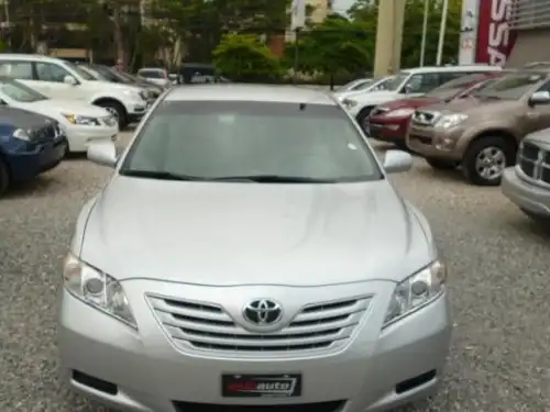 Toyota Camry LE 2009