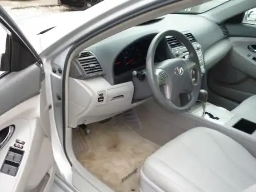 Toyota Camry LE 2009