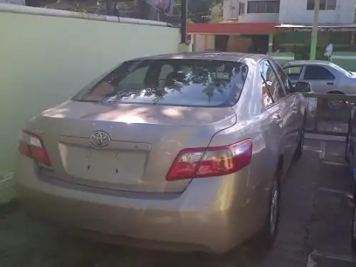 Toyota Camry LE 2009