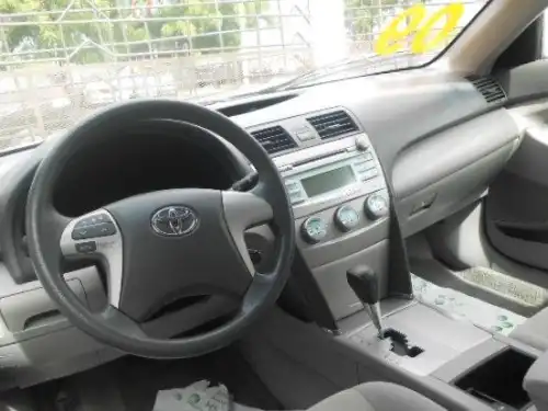 Toyota Camry LE 2009