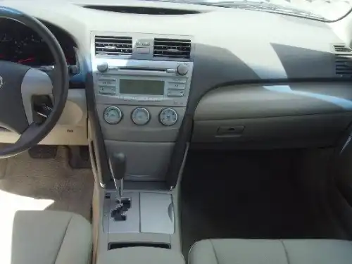 Toyota Camry LE 2009
